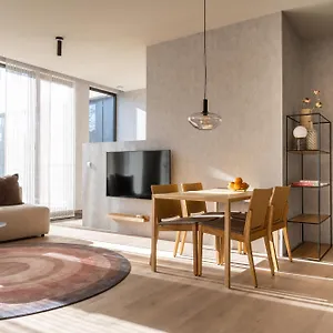 348 Short Apartment Den Haag
